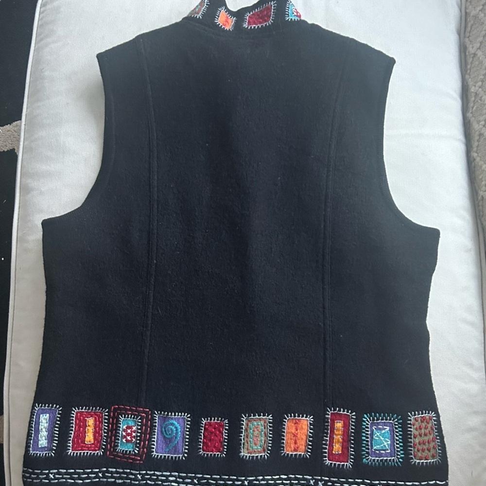 Icelandic Design Wool Vest Womens Medium Black Embroidered Lined Nordic Boho - Picture 2 of 7